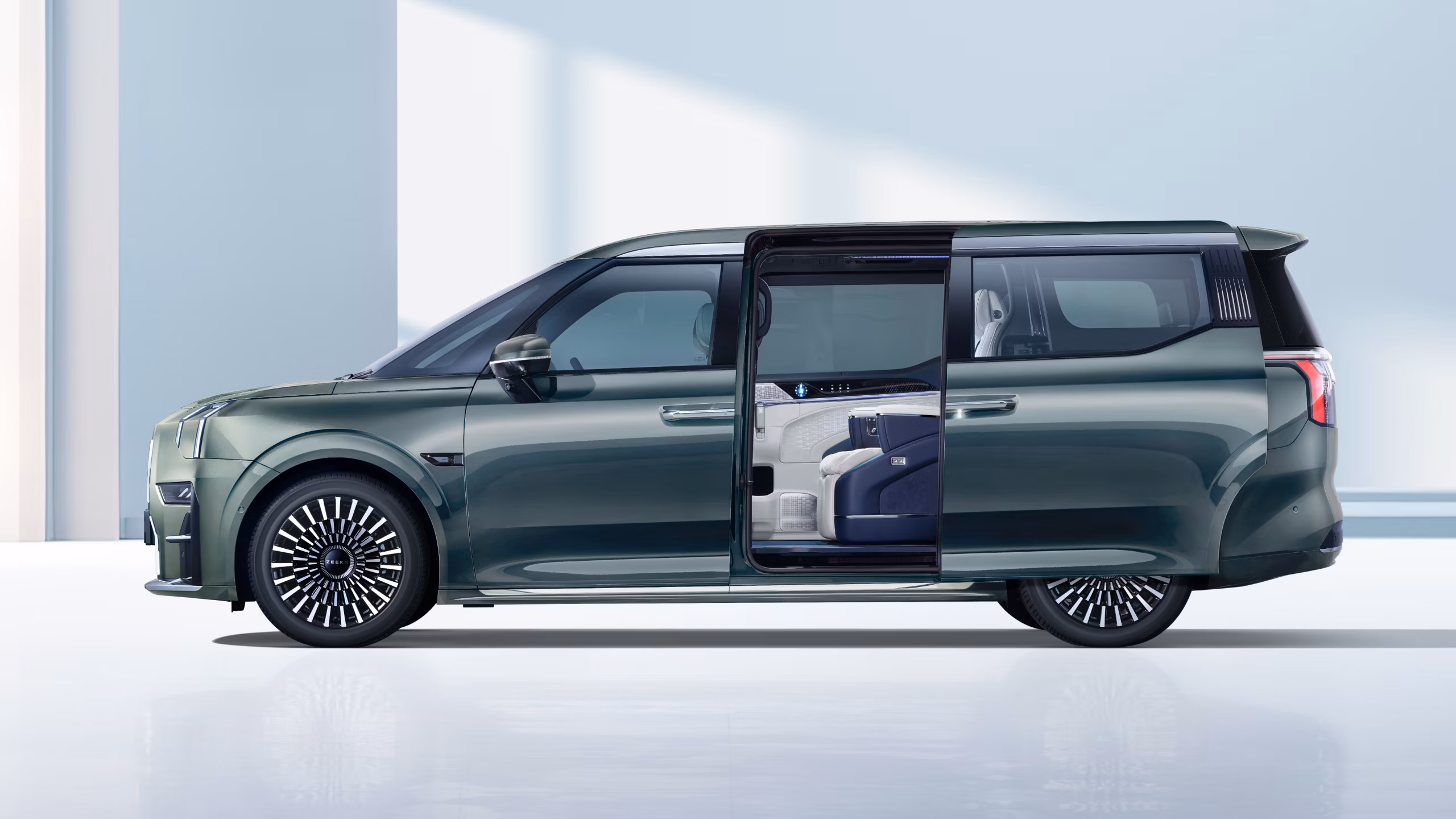 1728888686-green-rhd-zeekr-009-flank-open-door